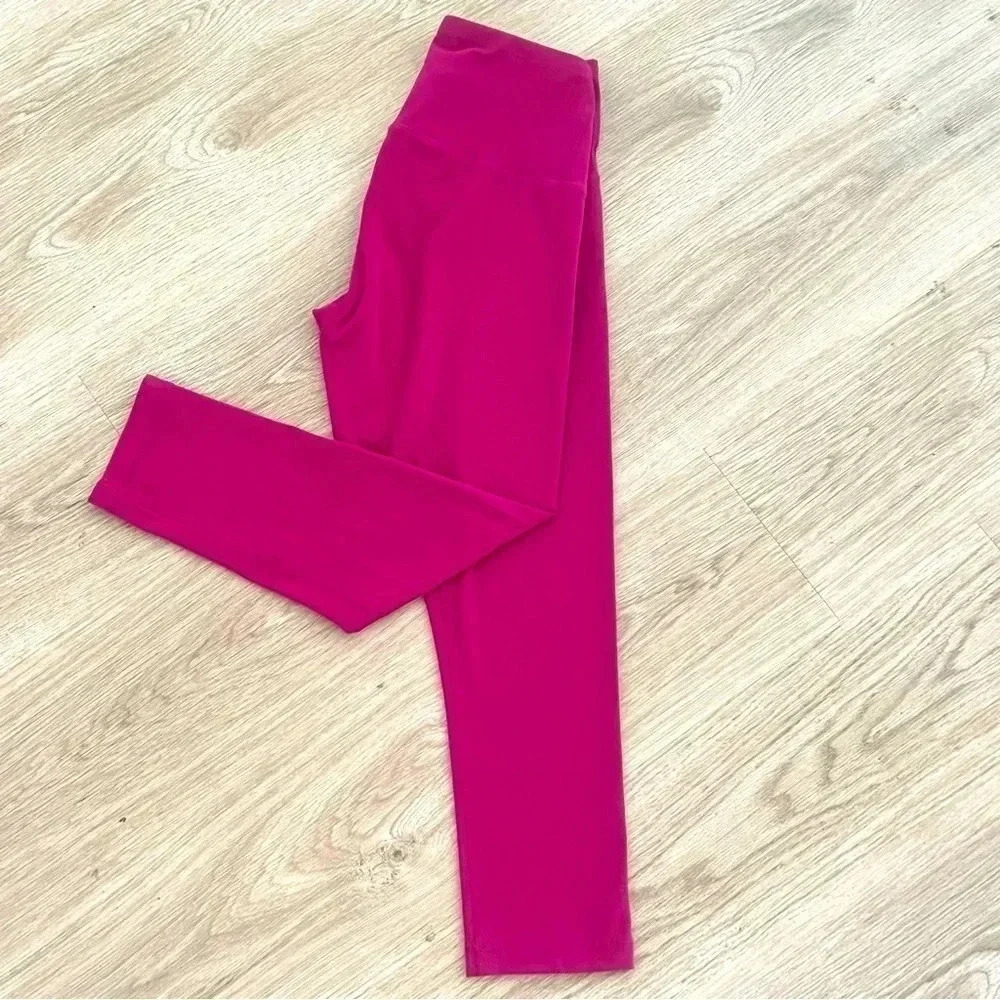 YOGALICIOUS MAUVE LEGGINS SIZE SMALL